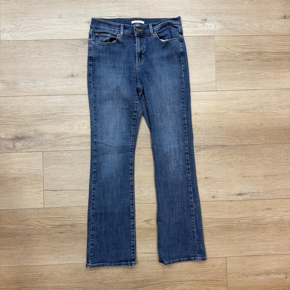 Levi's Womens Classic Boot Jeans Size 6 Blue Denim Bootcut Stretch 30 Inseam